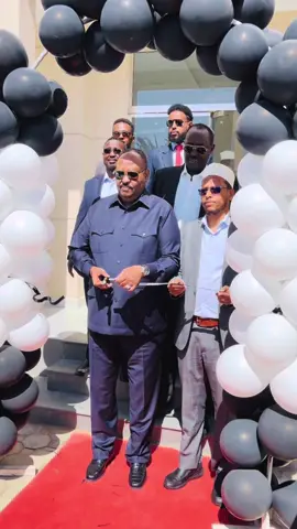 Madaxweynaha oo Xariga ka jaray Xaafada Cusub ee Nugaal Hills #MadaxweyneDeni #Golis #nugaalhills #Garowe #xarigjarka 