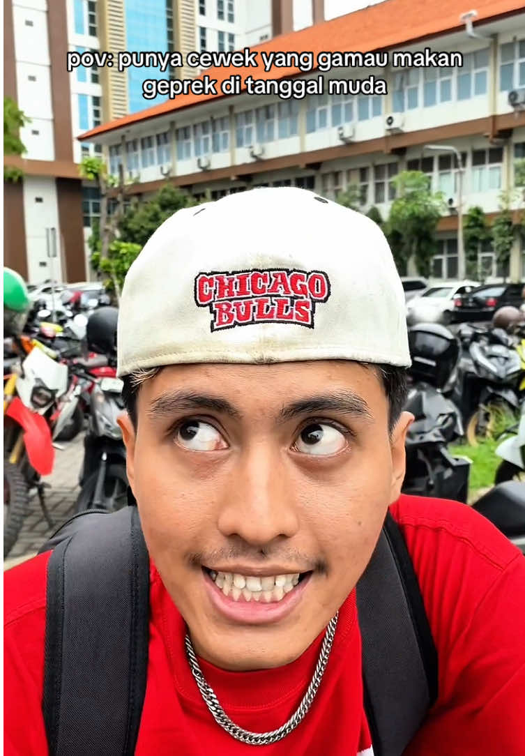 ancen arek wedok lek tgl nom metuesek, untung langganan ku sek aman @kantin pojok upn 🤟🏻 