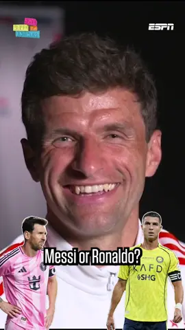Thomas Muller speaking in 2022 and giving his reason for picking Ronaldo over Messi 👀