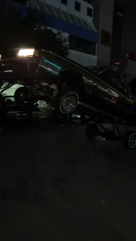 #lowrider #carshow #lowlow #cruising #tijuana 