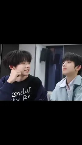 tha ot sweet mnak muy hv ☺️🤌🥰#JonathanChen #chenyiheng_陈奕恒 #chenjunming #yiming #foryou💞 