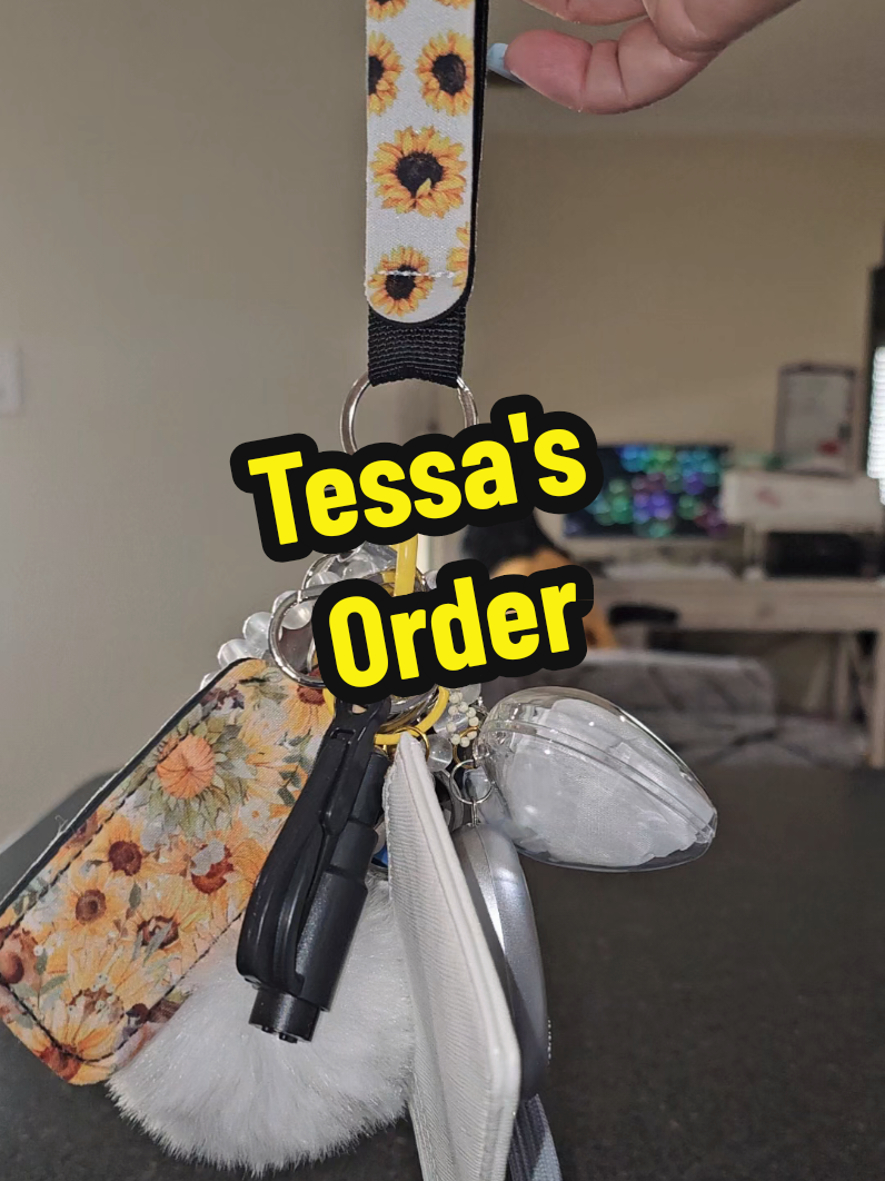 Self defence keychain set with crystal bracelet #selfdefense #keychainset #westernaustralia #christmasgiftideas 