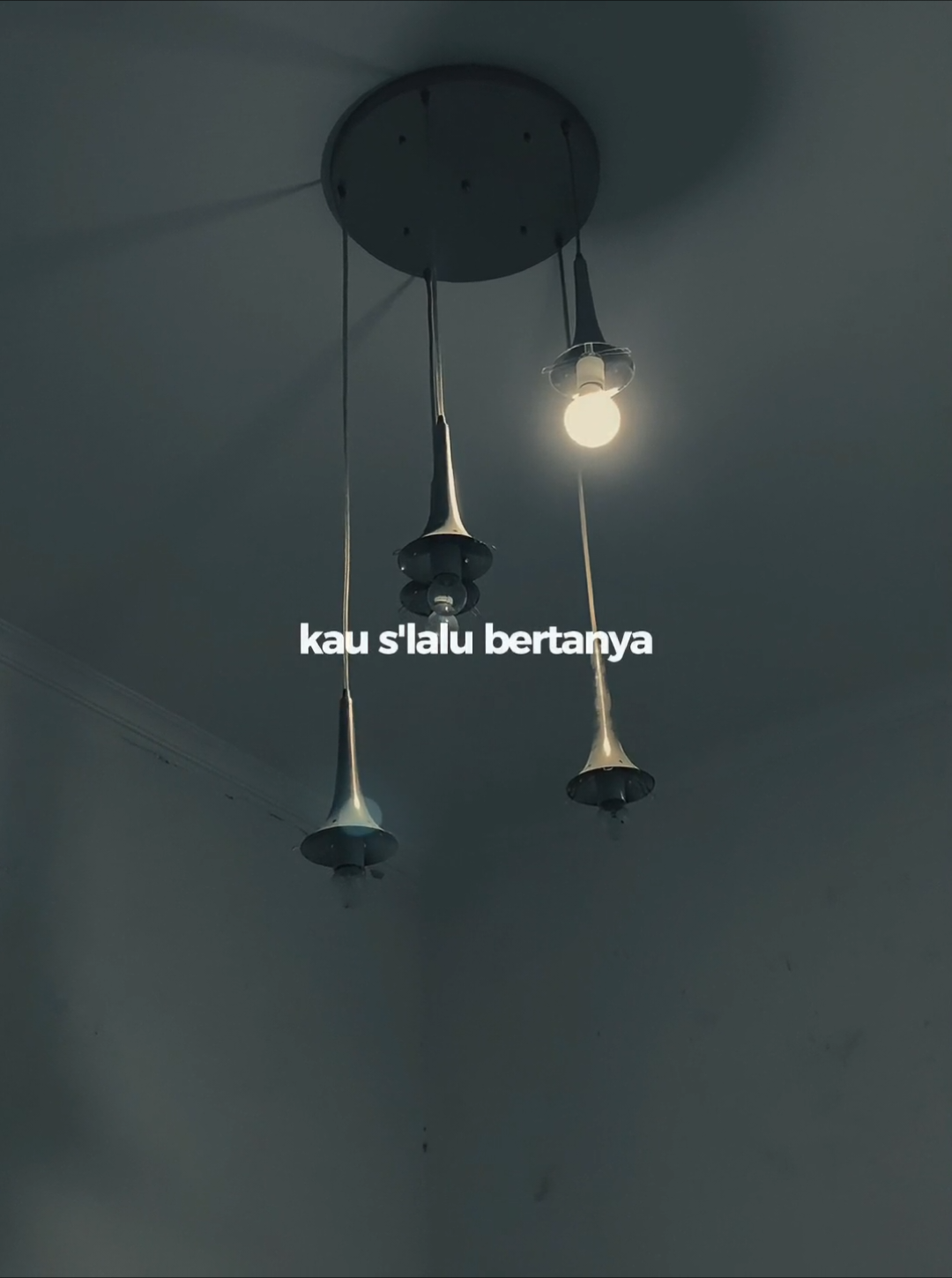 gunakan jenset🎧🤙🏼 #overlay #liriklagu 