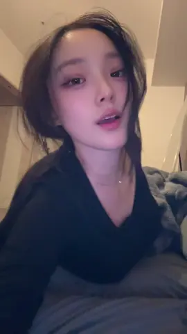 みんなクリスマスなにするの？ゆーなはLIVEだよ