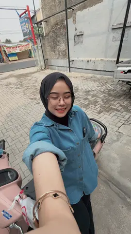 Info proses cepat area Karawang & harga terbaik 0857-7099-4961 #yamahakarawang #dealeryamahakarawang #fyp #karawang #yamahaditiktiok 