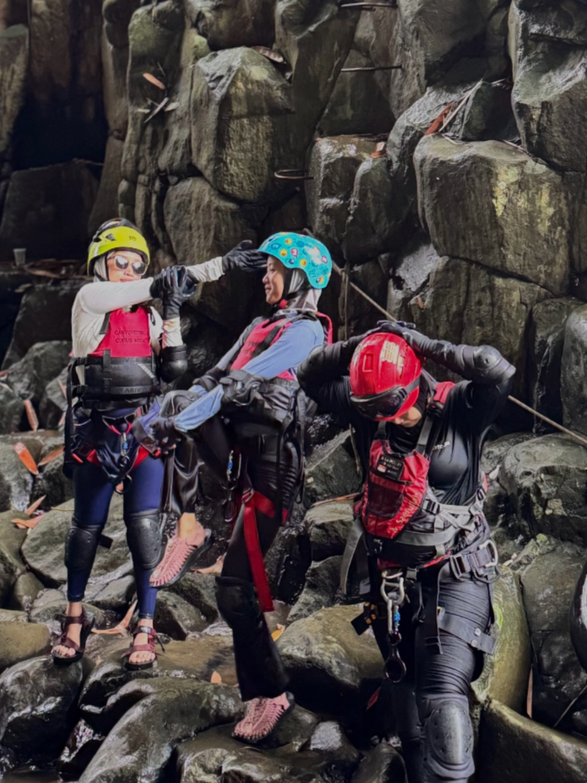 SENI MENGHILANG DARI HIRUK PIKUK DUNIA YG SEDANG TIDAK BAIK