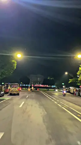 Wajah baru alun alun slawi #alunalunslawi #slawi #kabupatentegal #alunalunhanggawanaslawi #tegal24jam 