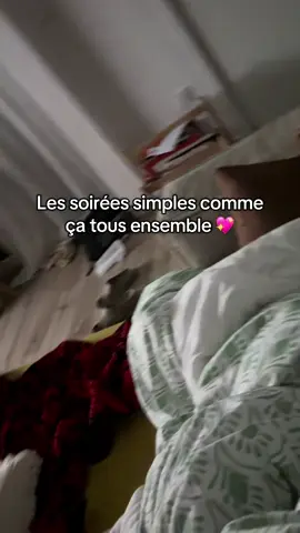 2 matelas, un canapé et c’est réglé ❤️❤️ #famille #familymoments #famillenombreuse 