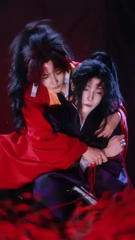 Yoriichi: Brother, go home with me~ 😊👉👈 #kimetsunoyaiba #demonslayercosplay #yoriichi #kokushibo #michikatsutsugikuni        