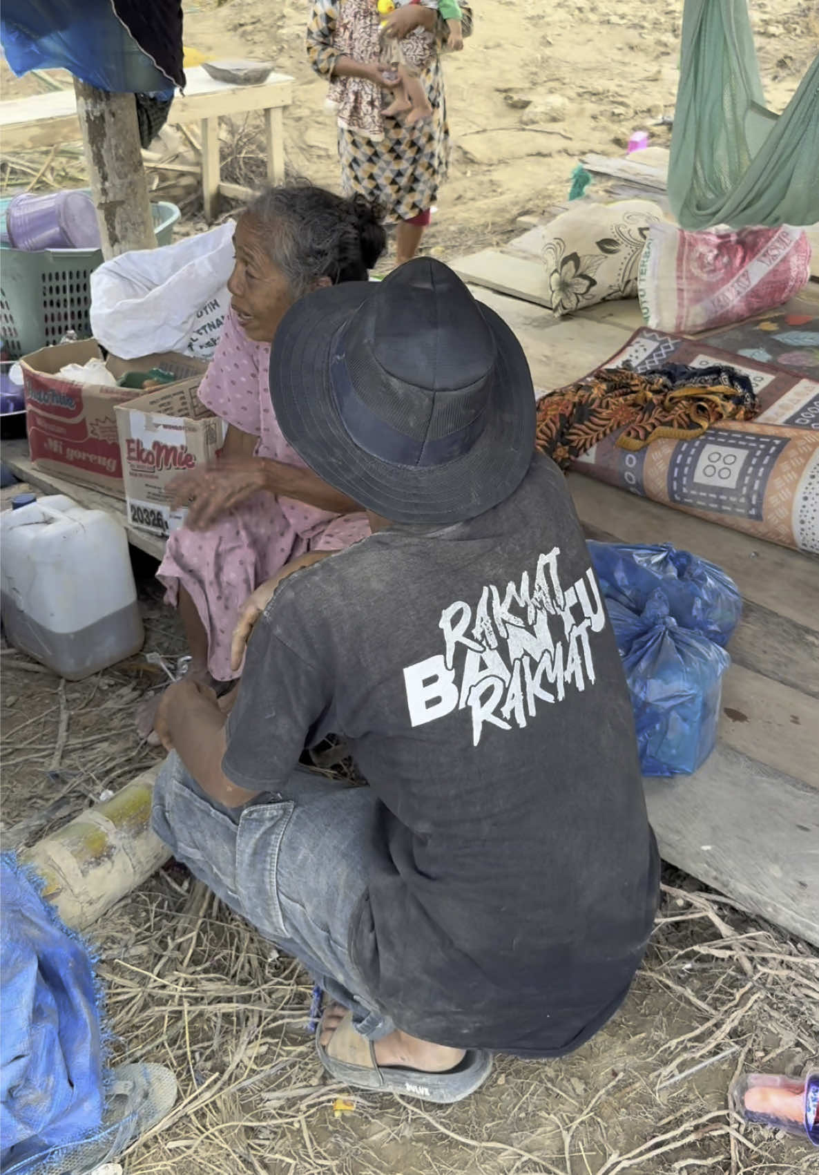 Terima kasih buat yang udah mendoakan dan udah support... #aisarkhaledd #ukfram #keluargauska 