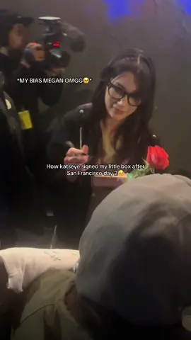 So happy I got to see them perform and meet them afterwards still super happy even tho I didn’t get Lara or manons just very grateful :) CHAT MEGAN KNOWS I EXIST… #fypシ゚viral #katseye #katseyeconcert #katseyesanfrancisco #ilovekatseye @EYEKONS world official @🎀⋆. 𐙚 ˚🦭ᖇᗩKKO🦭⋆. 𐙚 ˚🎀 