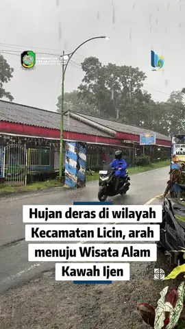 Informasi Cuaca 7 Desember 2025 Hujan deras mengguyur wilayah Kecamatan Licin sejak siang hari. Bagi wisatawan yang akan menuju Taman Wisata Alam Kawah Ijen, harap berhati-hati saat melintas. ⠀ Jaga jarak aman, kurangi kecepatan, dan selalu cek kondisi kendaraan sebelum naik ke area pegunungan. Keselamatan tetap yang utama. ⠀ #InfoLicin #CuacaLicin #KawahIjen #IjenUpdate #Banyuwangi   
