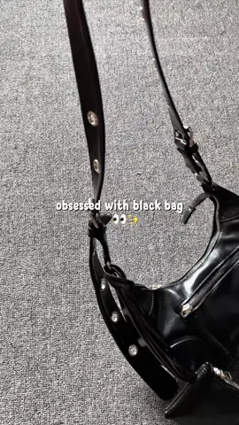 rekomendasi tas kece muat banyaaak🖤🤏🏻 #fyp 