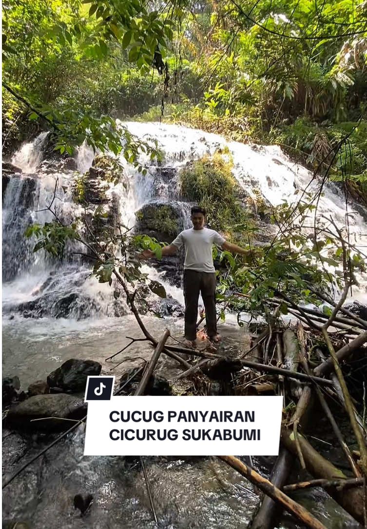 Terharu banget ternyata cicurug punya curug secantik ini , lokasi nya di nanggerang bukit lengkeng dan menembus bukit barulah bertemu curug nya  #rifandey #curugpanyairan #bukitlengkeng #nanggerangcicurug 