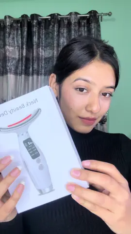 ✨Face lifting device ✨ #eloraskin #elorafacelifting #facemassager #faceliftingmassage #faceliftingdevice 