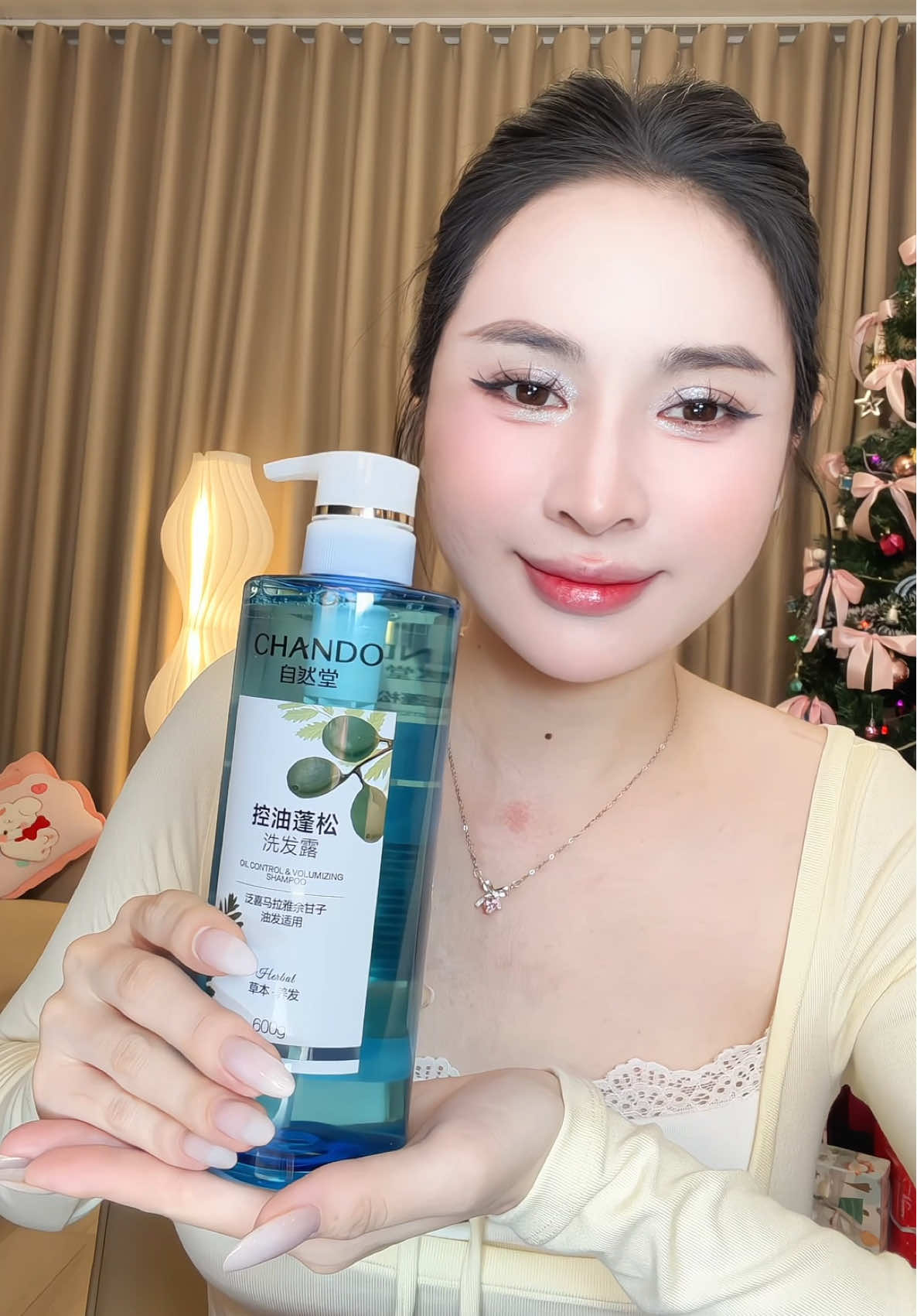 Mái tóc dày không còn là mơ – thử ngay, thấy ngay hiệu quả! 🌱 ♥️#ChandoHimalaya #minmetbay #haircare #daugoiphongtoc #daugoikiemdau 