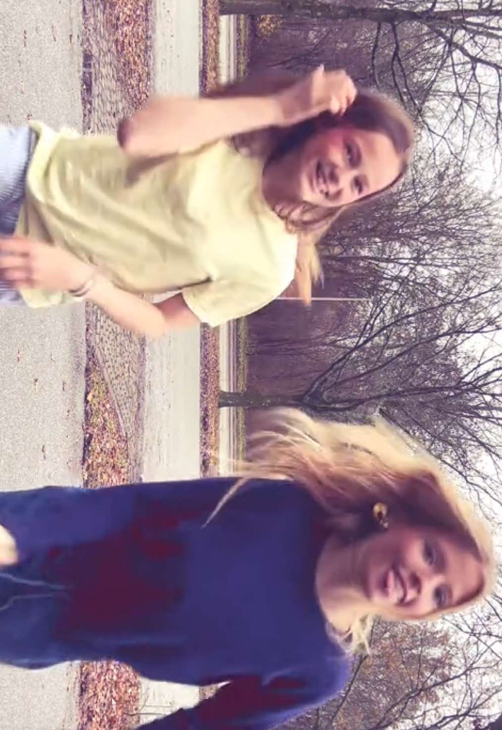 DK’s bedste duo er her igeennn!!!😝🫰♥️ #viharligelærtatflyve #danish #fypp #dennark #duo 