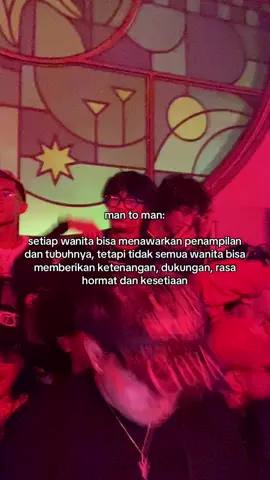 yow beli outfit keren di ig : @stylehells_ 🥷🏻📦