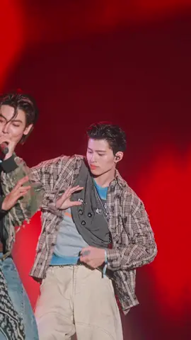 TOUCH - Pond focus #BMMF15xJASPER #JASPER #ppnaravit @ppnaravit 