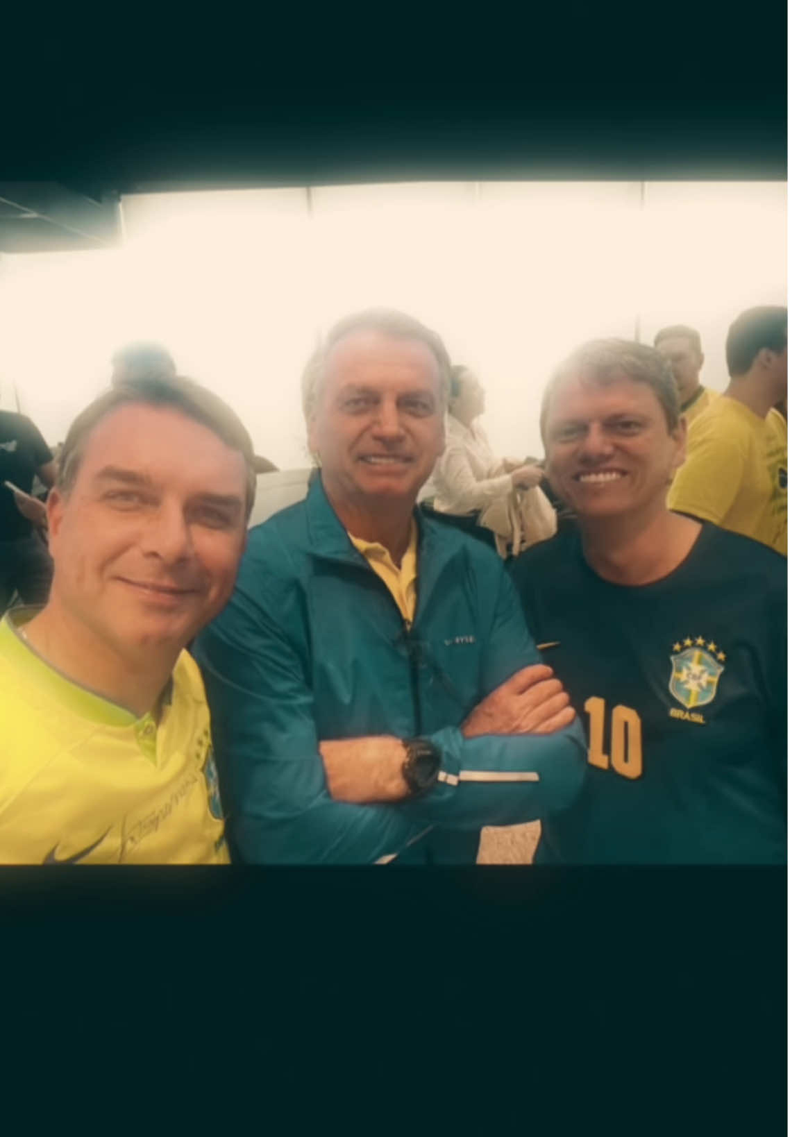 O pai deu a letra: E Flávio Bolsonaro 2026. #fyp #bolsonaro 