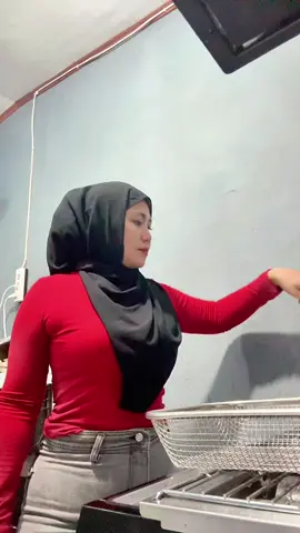 Goreng kentang dlu #fy #fy #fyp 