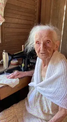 #aniversário #cartomante #costureira #idoso