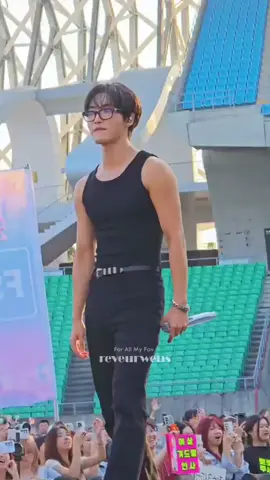 Seonghwa ACON Soundcheck #ateez #seonghwa #애이티즈 #atinyfyp 