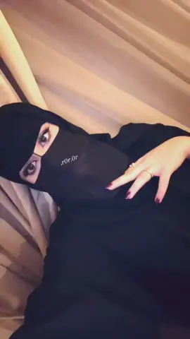 طرق الهوى فيك مايوصف ولا يذكر  ولا الشفق يوم سلم للمسى لونك خل الهوى ياشبيه الريح بك يسكر  لين يهدى الشوق واقبل لي على هونك استخدامك للمقاطع والصور يعرضك للمسائل القانونية#شعروقصيد #CapCut #fyp #مالي_خلق_احط_هاشتاقات #fyyyyyyyyyyyyyyyy #foryou #fypシ #foryoupage #نجد #وضح #السعودية #بدو 