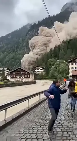 فريق الكوري 💯👍الله أكبر كبيرا _غضب الطبيعه_ان الله على كل شيء قدير_سبحانه وتعالى_#اكسبلور #☘️☘️☘️ #LIVEIncentiveProgram #LIVEFEST2025 #MakeLIVECount 