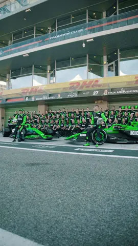 POV: You’re behind the camera at the end of season photo 🥹🇦🇪