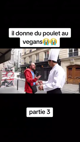 il donne du poulet au vegans🤣🤣#drole #humour #prank #youtube #viral 