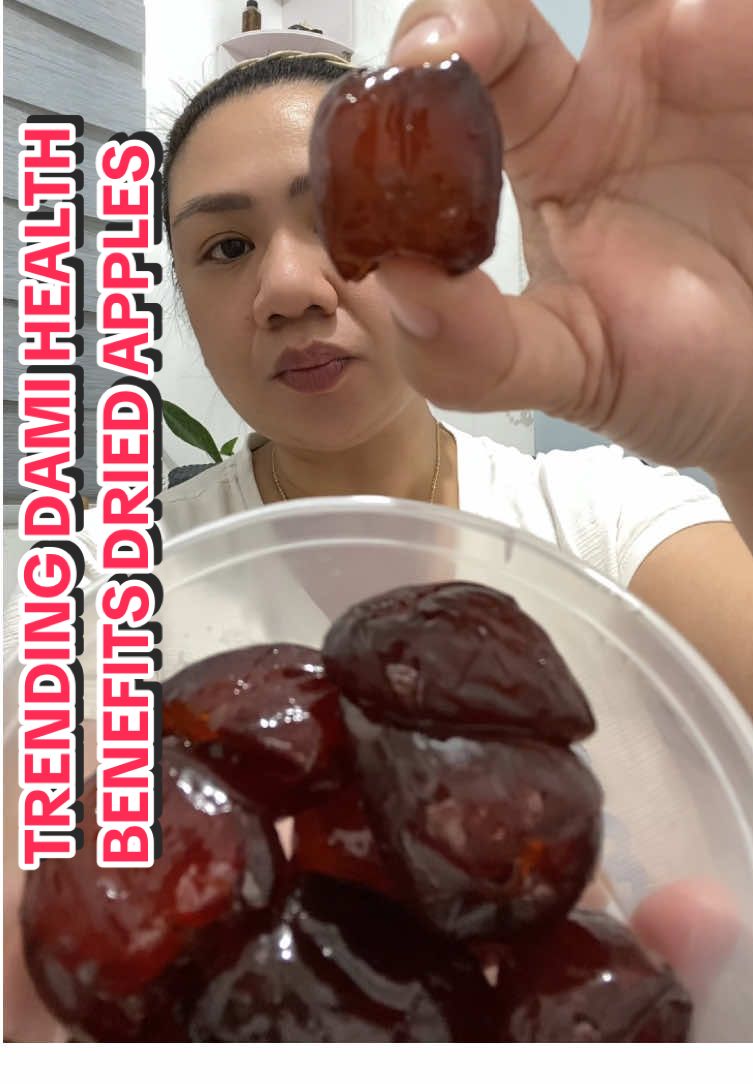 DRIED RED APPLES, Dami health benefits. Ang sarap perfect pang snacks #driedapples #apples #healthy #food #driedfruit 