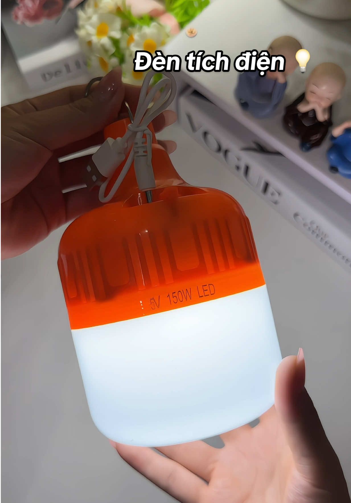 Bóng đèn tích điện nhà nào cũng nên có 2-3c mất điện là đem ra dùng liền #dentichdien #bongdentichdien #bongdenledsieusang 