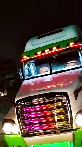 thêm một em siêu phẩm 204