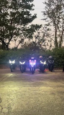 Kon indo @znmodifiedandaccessory #honda #vario #125 #BPROJECT #cambodia  @️ @ZeeN DY @Nxntmare 