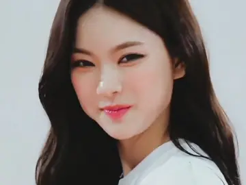 she’s so beautiful #stayc #isa all video creds belongs to wave on x