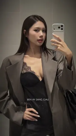 Trẻ con mới tin vào lời hứa.. 