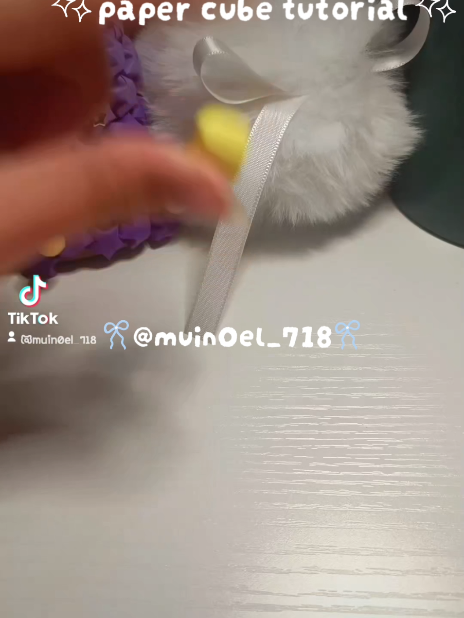 ✨⭐🌲paper cube tutorial🌲⭐✨i don't know what ti out here?!anyway i probrably won't post until the holiday coming, cause over this week and next week i got a lot of exam and test yo do🥲 good luck for me  #paperstars #행운 #fypシ゚viral🖤tiktok #origamipaper #viral 