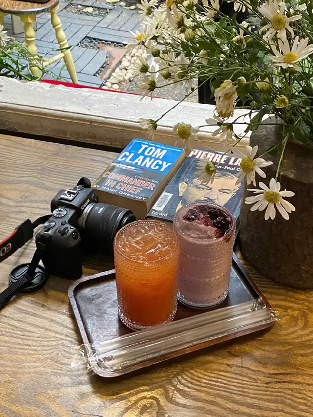 | 07 . 12 . 2025 - Một ngày cuối tuần đầu tháng 12 |  Tháng cuối năm rồi. Chúng ta hãy bước thật chậm và hạnh phúc nhé🌻