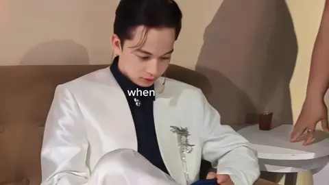 rakha, kuat ya. biarkan mereka berbicara apapun tentang dirimu, dan kehidupanmu. tetap fokus dengan apa yang kamu jalankan saat ini ya mas, biarkan mereka yang ngerusak nama baik kamu, mau serusak apa nama mu, tapi namamu di kami tetap indah. sebagai 