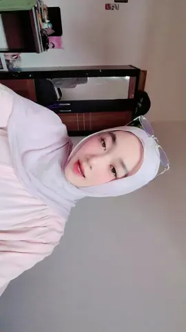 kamar yang sangat berantakan