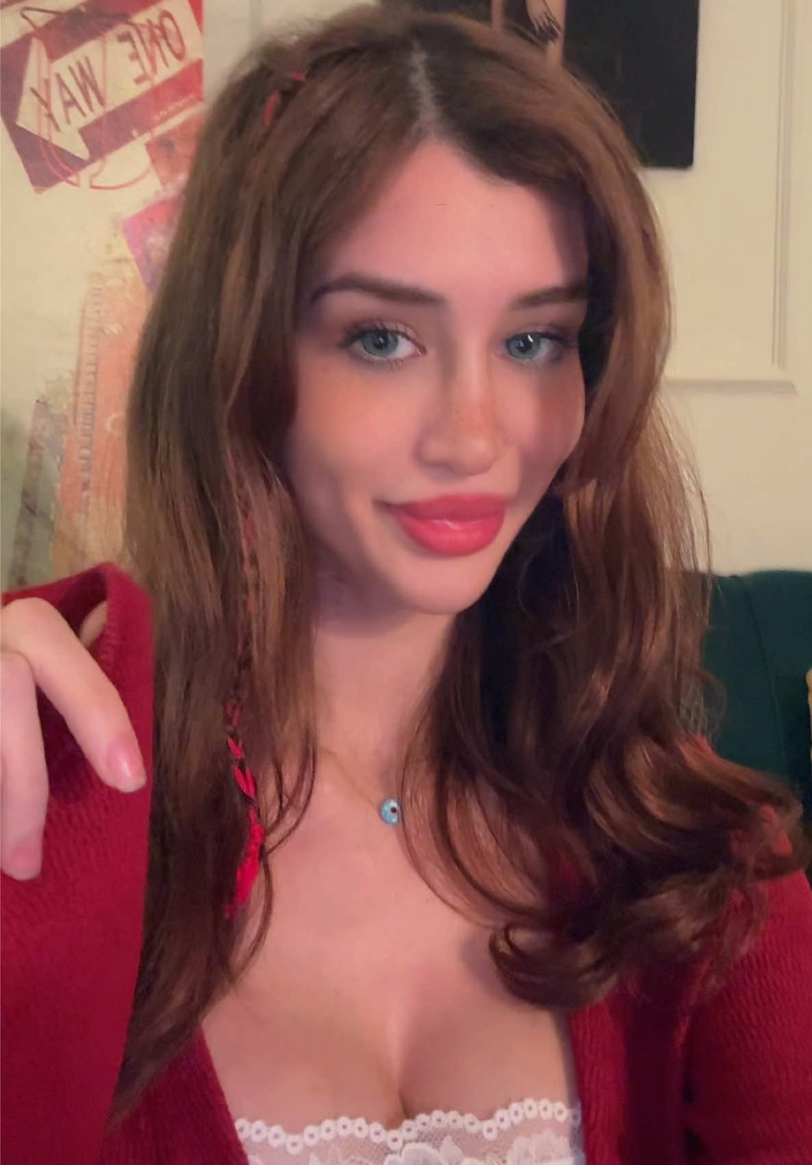 لو كنت تحب احد كيف تلمح له 👀؟ #fyyyyyyyyyyyyyyyy 