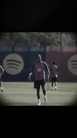 بلغوها القبيلة اجا الغيمة الثقيلة#الفضل_في_العالم👆 #رافينيا🇧🇷🔥 #فيسكا_برسا_دائماً_وابداً🔵🔴 #برشلونة_اكثر_من_مجرد_نادي❤💙 #برشلونه_عشق_لا_ينتهي💞🔱🏅 