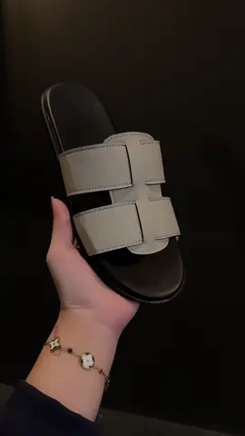 Bữa nọ hết hàng , nay về đủ hàng cho anh em rồi nha ,Đôi dép chưa đến 🛍️#100k #xuhuong #xuhuongtiktok #xưởngdephungkhanh 