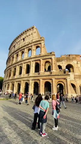 ❤️‍🩹🖤 #roma #collosume #italy #europe 