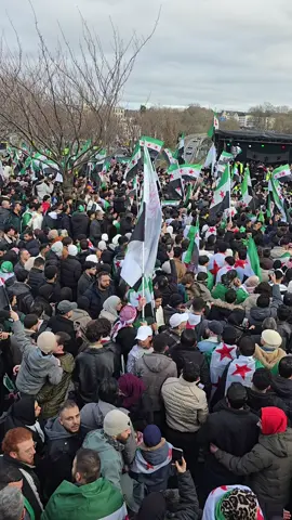 مظاهرات مدينة اسن في المانيا #المانيا  #سوريين 