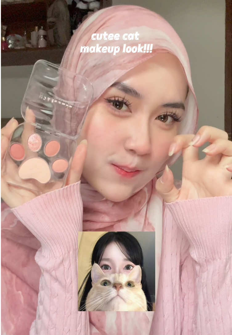 paw pawww😾#eyeshadow #eyemakeup #makeuptutorial #tutorial #fyp 