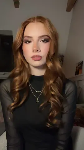 i need this song!!🌟