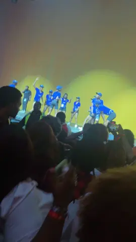 #1bet vous être méchant 😭🤣#sergebeynaud #concert #parcdexpositionsdabidjan 