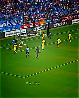 لحظات مراوغات اسطورية في كرة القدم 🤯♥Humiliating moments in football 